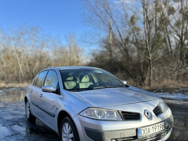 Сірий Рено Меган, об'ємом двигуна 1.5 л та пробігом 270 тис. км за 2799 $, фото 1 на Automoto.ua