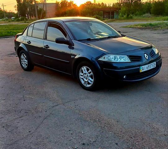 Сірий Рено Меган, об'ємом двигуна 1.4 л та пробігом 180 тис. км за 3950 $, фото 1 на Automoto.ua