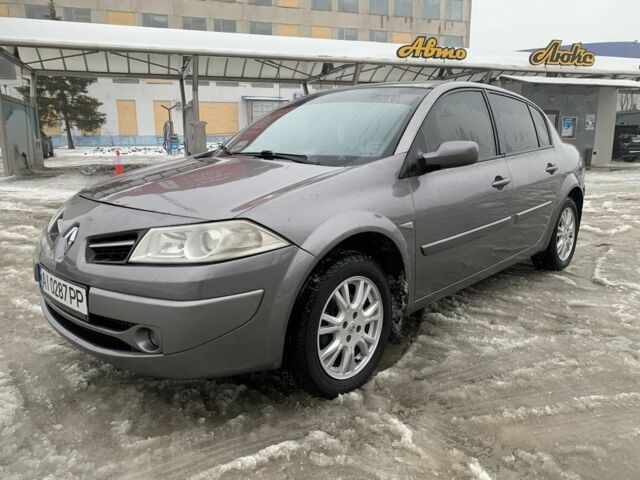 Серый Рено Меган, объемом двигателя 1.6 л и пробегом 384 тыс. км за 3850 $, фото 1 на Automoto.ua
