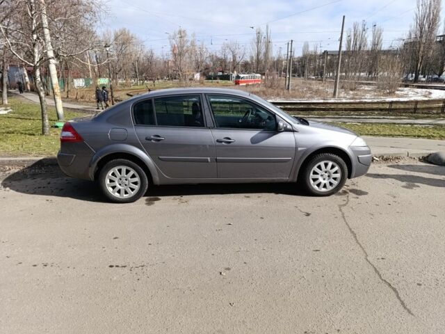 Сірий Рено Меган, об'ємом двигуна 1.6 л та пробігом 220 тис. км за 5300 $, фото 1 на Automoto.ua