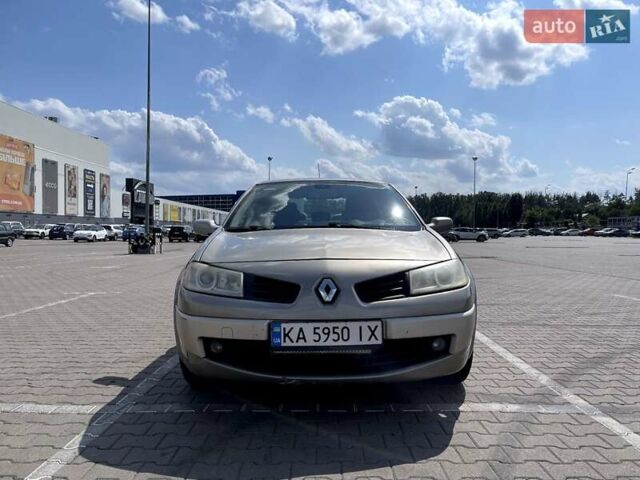 Серый Рено Меган, объемом двигателя 1.6 л и пробегом 258 тыс. км за 4100 $, фото 1 на Automoto.ua