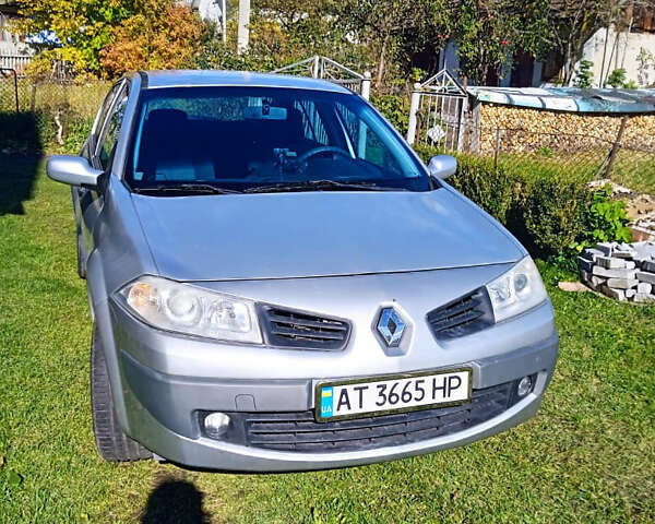 Сірий Рено Меган, об'ємом двигуна 1.39 л та пробігом 143 тис. км за 4500 $, фото 1 на Automoto.ua