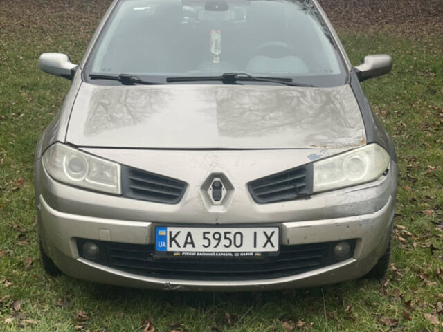 Сірий Рено Меган, об'ємом двигуна 1.6 л та пробігом 268 тис. км за 4100 $, фото 1 на Automoto.ua