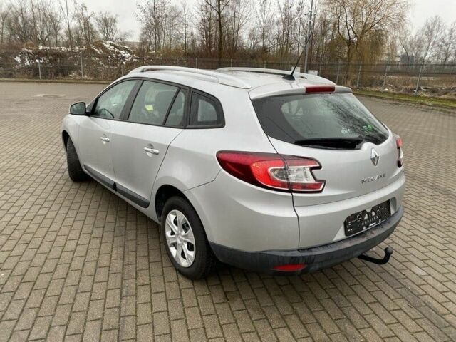 Сірий Рено Меган, об'ємом двигуна 1.5 л та пробігом 228 тис. км за 2400 $, фото 1 на Automoto.ua