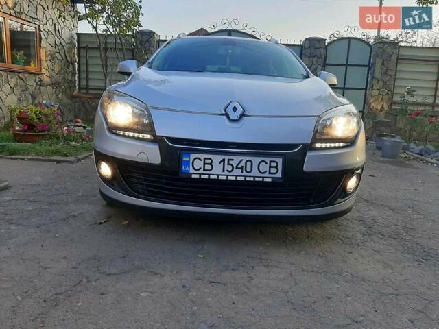 Сірий Рено Меган, об'ємом двигуна 1.5 л та пробігом 290 тис. км за 7800 $, фото 1 на Automoto.ua