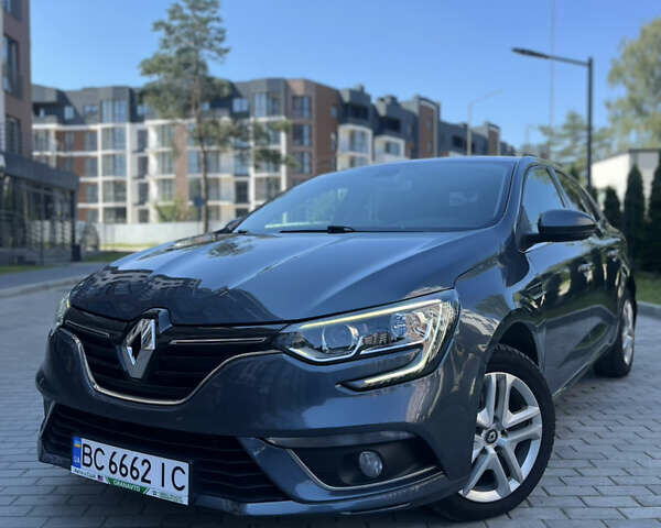 Серый Рено Меган, объемом двигателя 1.46 л и пробегом 135 тыс. км за 12500 $, фото 1 на Automoto.ua