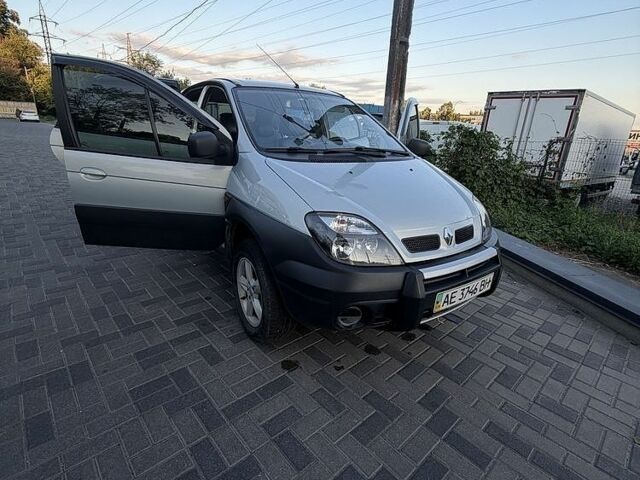 Сірий Рено Меган, об'ємом двигуна 2 л та пробігом 204 тис. км за 4803 $, фото 1 на Automoto.ua