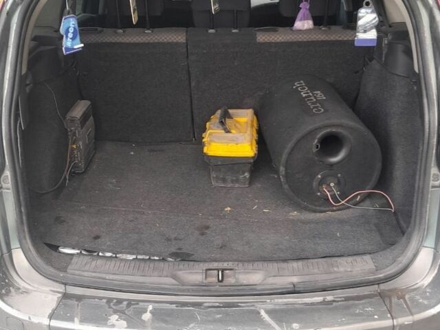 Серый Рено Меган, объемом двигателя 2 л и пробегом 2 тыс. км за 2800 $, фото 1 на Automoto.ua