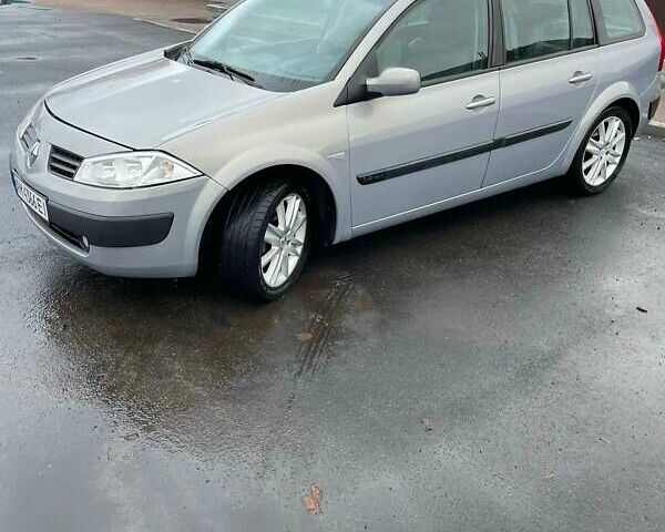 Серый Рено Меган, объемом двигателя 1.39 л и пробегом 204 тыс. км за 3750 $, фото 1 на Automoto.ua