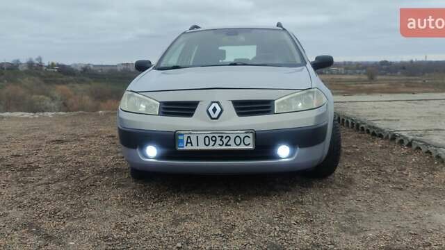Сірий Рено Меган, об'ємом двигуна 1.6 л та пробігом 230 тис. км за 4300 $, фото 1 на Automoto.ua