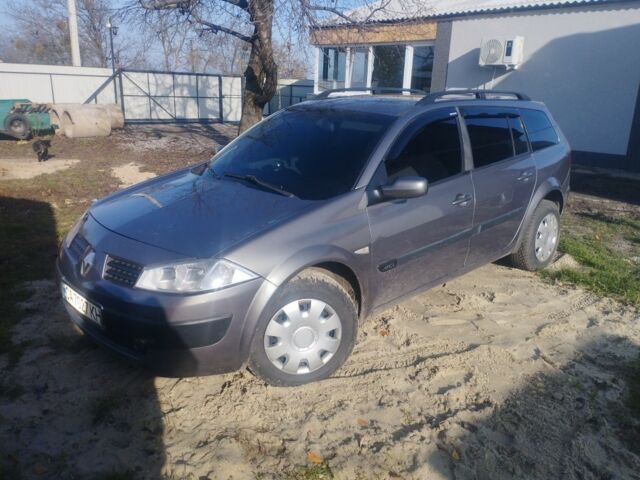 Сірий Рено Меган, об'ємом двигуна 1.5 л та пробігом 300 тис. км за 4000 $, фото 1 на Automoto.ua