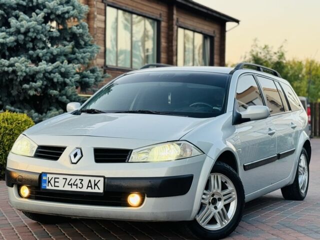 Рено Меган 2003 у Павлограде на Automoto.ua Сірий Рено Меган, об'ємом двигуна 1.6 л та пробігом 220 тис. км за 4300 $, фото 1 на Automoto.ua
