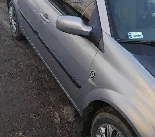 Сірий Рено Меган, об'ємом двигуна 1.87 л та пробігом 999 тис. км за 3000 $, фото 1 на Automoto.ua