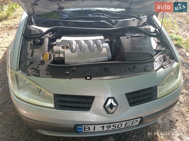 Сірий Рено Меган, об'ємом двигуна 1.6 л та пробігом 235 тис. км за 5000 $, фото 1 на Automoto.ua