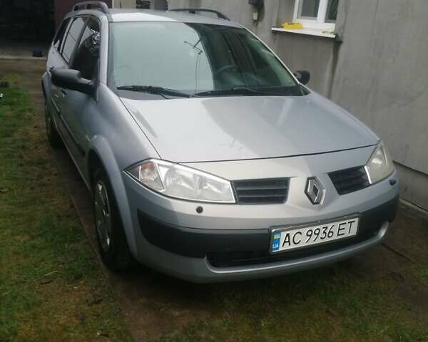 Серый Рено Меган, объемом двигателя 1.6 л и пробегом 211 тыс. км за 4400 $, фото 1 на Automoto.ua