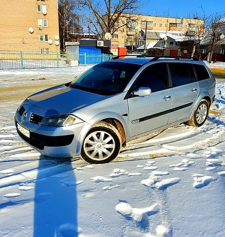Серый Рено Меган, объемом двигателя 1.5 л и пробегом 200 тыс. км за 4150 $, фото 1 на Automoto.ua