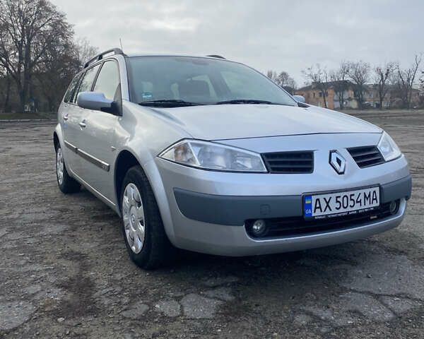 Сірий Рено Меган, об'ємом двигуна 1.6 л та пробігом 272 тис. км за 4700 $, фото 1 на Automoto.ua