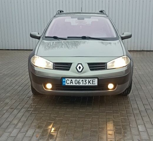 Сірий Рено Меган, об'ємом двигуна 1.6 л та пробігом 270 тис. км за 3500 $, фото 1 на Automoto.ua