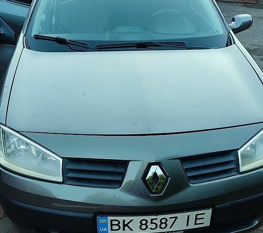 Сірий Рено Меган, об'ємом двигуна 1.6 л та пробігом 207 тис. км за 3700 $, фото 1 на Automoto.ua