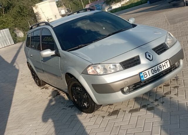 Сірий Рено Меган, об'ємом двигуна 1.6 л та пробігом 220 тис. км за 4600 $, фото 1 на Automoto.ua