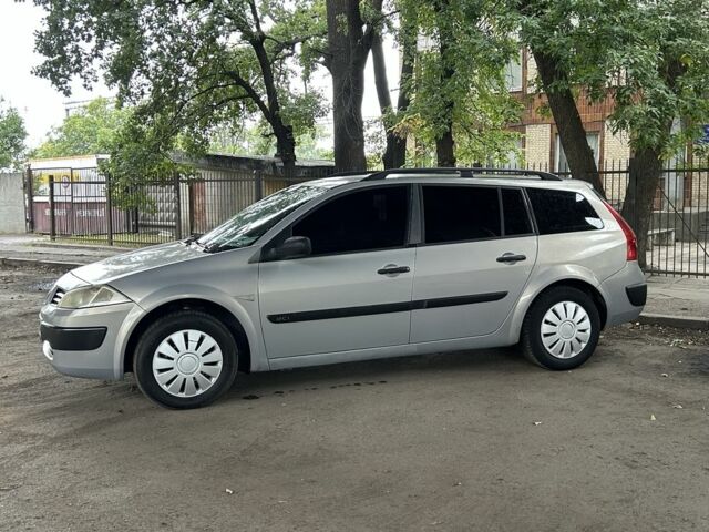 Сірий Рено Меган, об'ємом двигуна 1.5 л та пробігом 270 тис. км за 3665 $, фото 1 на Automoto.ua