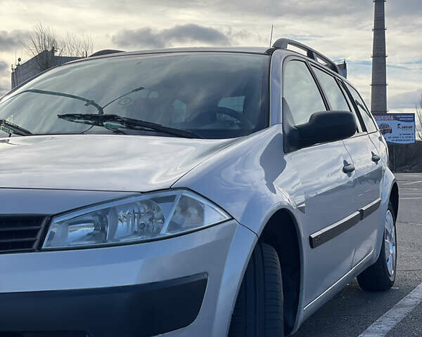 Сірий Рено Меган, об'ємом двигуна 1.46 л та пробігом 278 тис. км за 4199 $, фото 1 на Automoto.ua