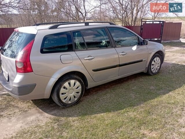 Серый Рено Меган, объемом двигателя 1.6 л и пробегом 390 тыс. км за 2950 $, фото 1 на Automoto.ua