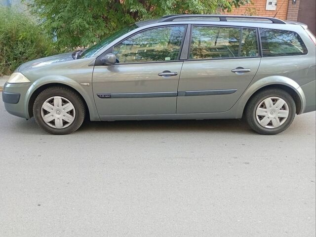 Сірий Рено Меган, об'ємом двигуна 1.6 л та пробігом 184 тис. км за 5000 $, фото 1 на Automoto.ua