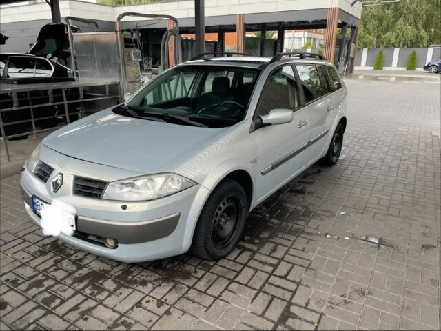 Рено Меган 2004 в Черкассах на Automoto.ua Серый Рено Меган, объемом двигателя 1.9 л и пробегом 250 тыс. км за 3800 $, фото 1 на Automoto.ua