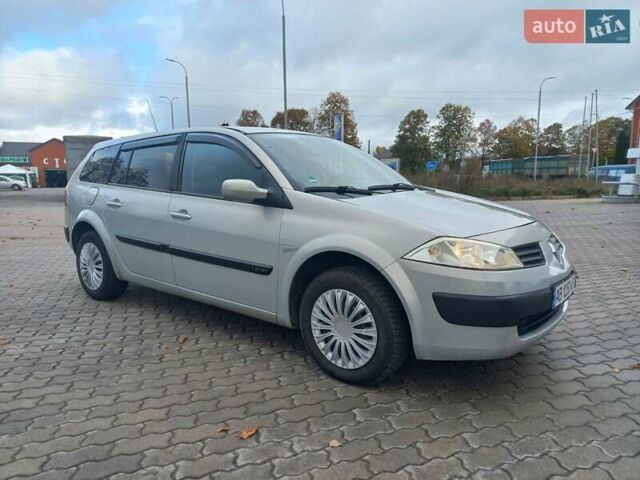 Сірий Рено Меган, об'ємом двигуна 1.6 л та пробігом 257 тис. км за 3999 $, фото 1 на Automoto.ua
