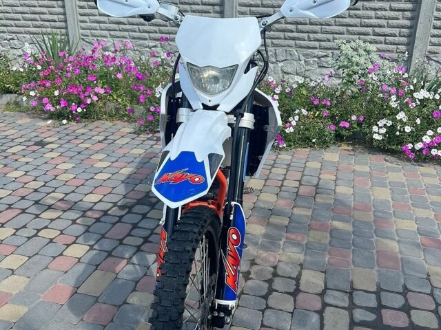 Сірий Рено Меган, об'ємом двигуна 1.6 л та пробігом 256 тис. км за 5000 $, фото 1 на Automoto.ua