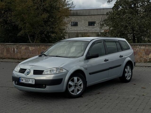 Серый Рено Меган, объемом двигателя 1.5 л и пробегом 301 тыс. км за 3400 $, фото 1 на Automoto.ua