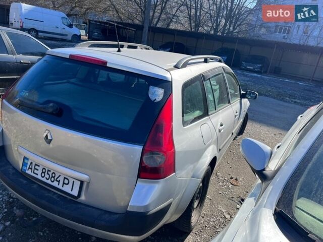 Серый Рено Меган, объемом двигателя 1.6 л и пробегом 300 тыс. км за 1374 $, фото 1 на Automoto.ua