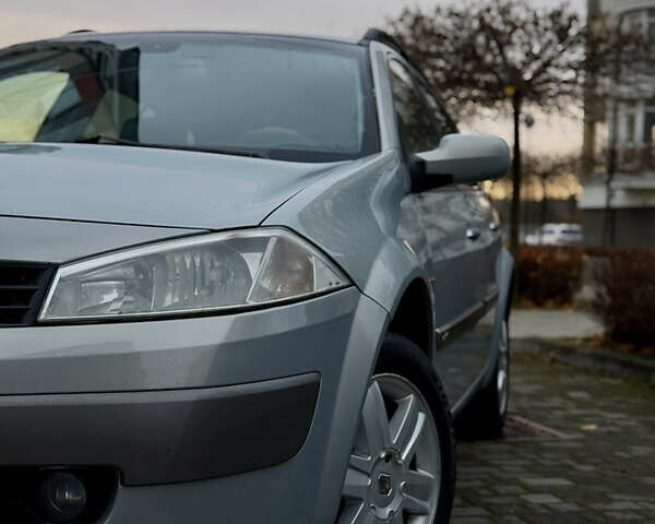 Сірий Рено Меган, об'ємом двигуна 1.46 л та пробігом 351 тис. км за 3900 $, фото 1 на Automoto.ua