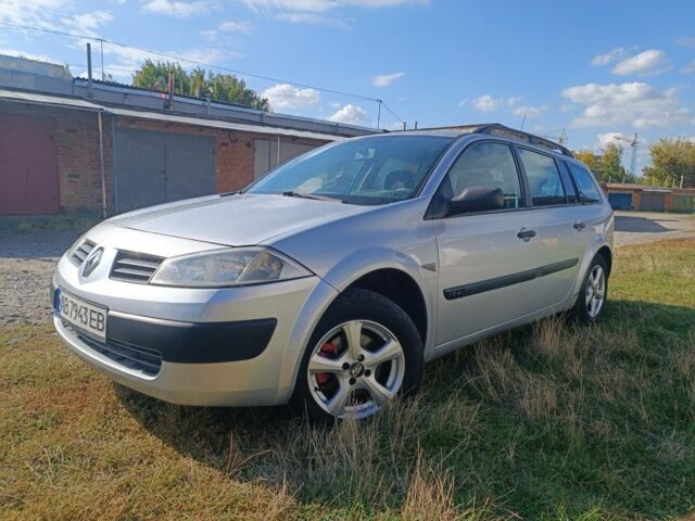 Сірий Рено Меган, об'ємом двигуна 1.6 л та пробігом 237 тис. км за 3413 $, фото 1 на Automoto.ua