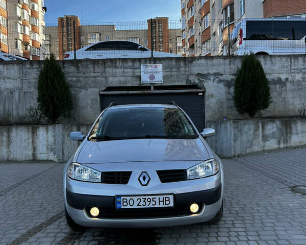 Рено Меган 2004 в Тернополе на Automoto.ua Серый Рено Меган, объемом двигателя 1.6 л и пробегом 194 тыс. км за 4900 $, фото 1 на Automoto.ua