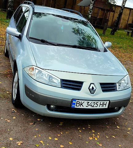 Сірий Рено Меган, об'ємом двигуна 1.6 л та пробігом 256 тис. км за 4500 $, фото 1 на Automoto.ua
