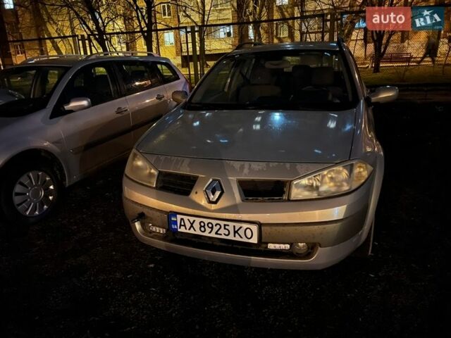Серый Рено Меган, объемом двигателя 1.6 л и пробегом 198 тыс. км за 5500 $, фото 1 на Automoto.ua