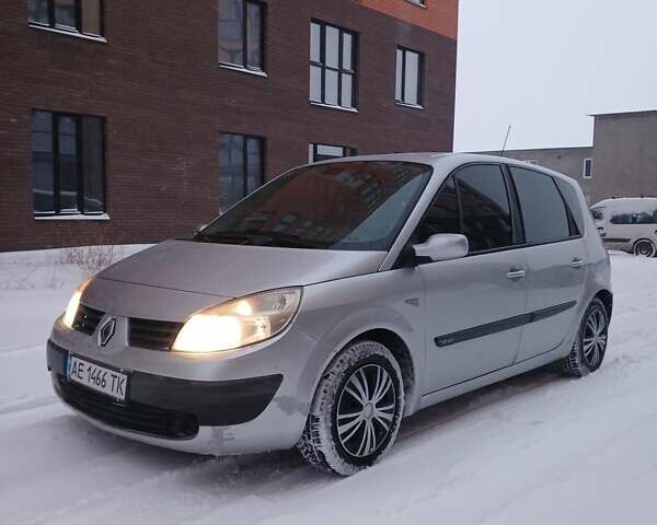 Серый Рено Меган, объемом двигателя 1.6 л и пробегом 291 тыс. км за 3499 $, фото 1 на Automoto.ua