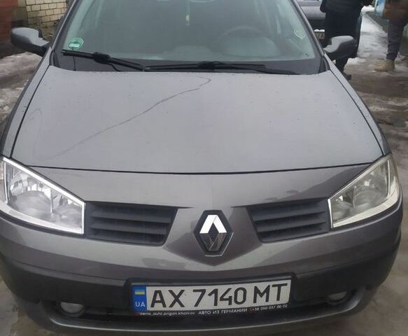 Серый Рено Меган, объемом двигателя 1.6 л и пробегом 200 тыс. км за 4500 $, фото 1 на Automoto.ua