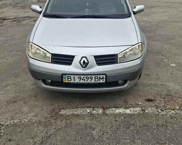 Серый Рено Меган, объемом двигателя 1.6 л и пробегом 221 тыс. км за 4500 $, фото 1 на Automoto.ua