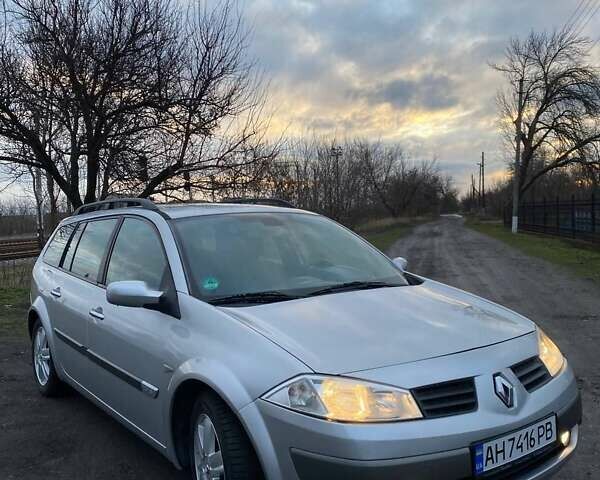 Серый Рено Меган, объемом двигателя 1.6 л и пробегом 263 тыс. км за 5899 $, фото 1 на Automoto.ua