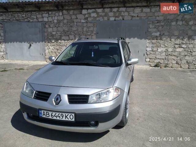 Серый Рено Меган, объемом двигателя 1.6 л и пробегом 229 тыс. км за 5000 $, фото 1 на Automoto.ua