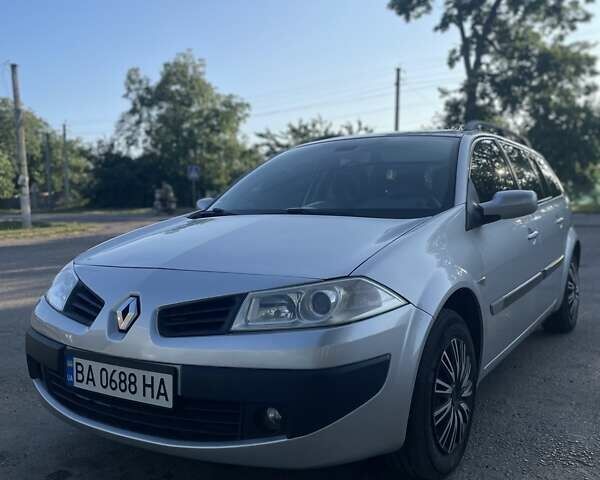 Сірий Рено Меган, об'ємом двигуна 1.6 л та пробігом 220 тис. км за 4700 $, фото 1 на Automoto.ua