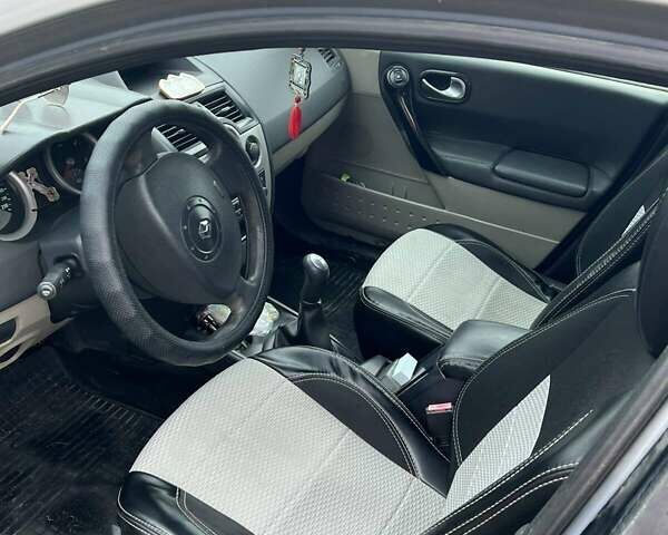 Серый Рено Меган, объемом двигателя 1.5 л и пробегом 313 тыс. км за 3200 $, фото 1 на Automoto.ua