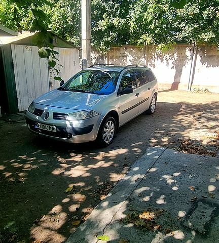 Серый Рено Меган, объемом двигателя 1.9 л и пробегом 331 тыс. км за 4740 $, фото 1 на Automoto.ua