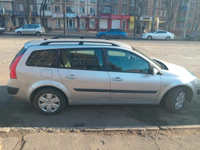 Сірий Рено Меган, об'ємом двигуна 1.4 л та пробігом 226 тис. км за 4310 $, фото 1 на Automoto.ua