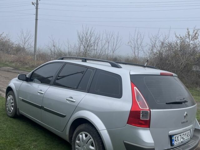 Серый Рено Меган, объемом двигателя 1.6 л и пробегом 206 тыс. км за 5700 $, фото 1 на Automoto.ua