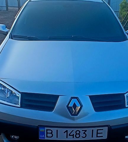 Сірий Рено Меган, об'ємом двигуна 1.6 л та пробігом 271 тис. км за 4700 $, фото 1 на Automoto.ua