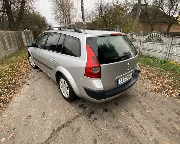 Серый Рено Меган, объемом двигателя 1.6 л и пробегом 248 тыс. км за 4700 $, фото 1 на Automoto.ua